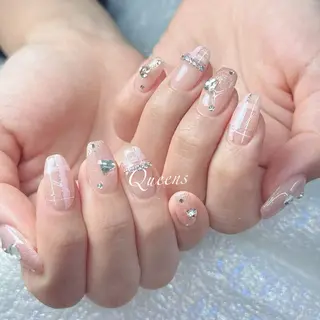ネイル Queens 榊 まおのネイルデザイン