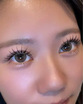 マツエク・マツパ miien(SALONVILLAGE内)所属・MOE /渋谷・明治神宮前のマツエク・マツパデザイン