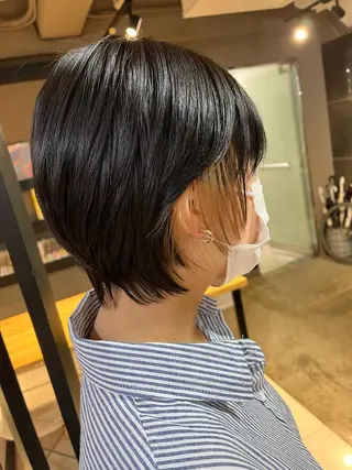 ショート カラー ヘアアレンジ キッズ ネイル マツエク・マツパ アイブロウ 透明感カラー🤎 ゆりのヘアスタイル