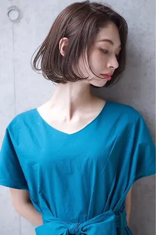 ミディアム Lino by hoNuaのヘアスタイル