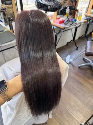 ロング 横浜🦋ハイトーン 🫐シャドウルーツのヘアスタイル