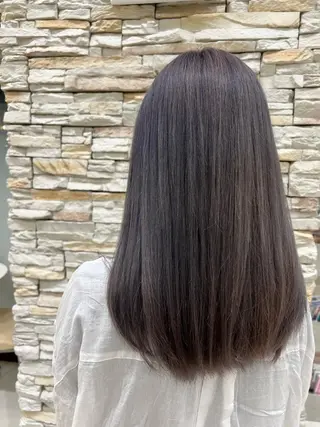 ロング ハイトーン/うる艶 カラー Mioのヘアスタイル