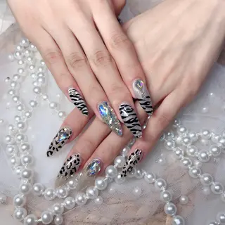 ネイル Maggie Nail🦩のネイルデザイン
