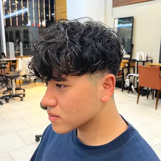 ショート パーマ メンズ メンズカット曲がる 縮毛矯正佐々木タクマのヘアスタイル