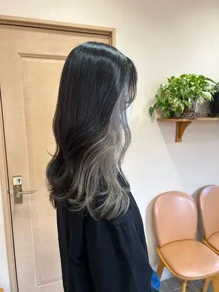 セミロング カラー mayu .のヘアスタイル