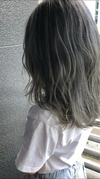 セミロング 美髪矯正・レイヤー 倉友哉のヘアスタイル
