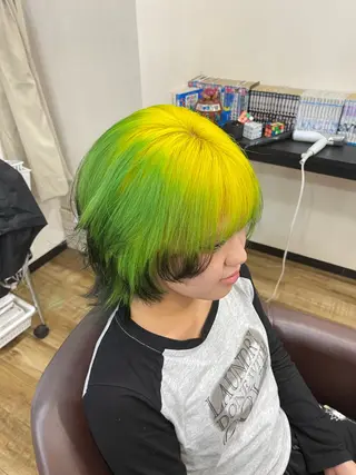 ショート カラー 栄/レイヤーカット /ケアブリーチ🍁楓のヘアスタイル