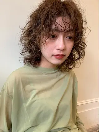 ミディアム パーマ くせっ毛カット タツヤのヘアスタイル