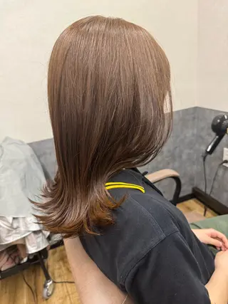 セミロング カラー reeed konnoのヘアスタイル