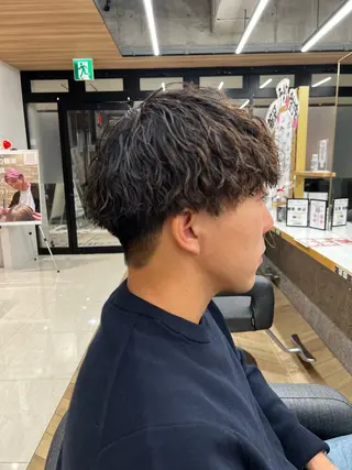 ショート パーマ メンズ 🏅メンズ特化 ヤマクラ　タイキのヘアスタイル