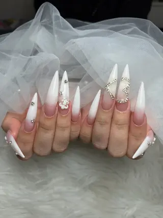 ネイル Cloudy Chan Nailのネイルデザイン
