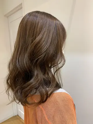 セミロング カラー 🌸MAYU🌸 ハイトーン➕レイヤーのヘアスタイル