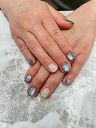 ネイル 脇坂 千晶のネイルデザイン