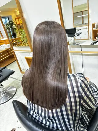 セミロング カラー Lino by hoNuaのヘアスタイル