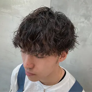 ショート パーマ メンズ fifth JINGUMAE所属・波巻きスパイラルパー マ/シャドウパーマ駿のヘアスタイル