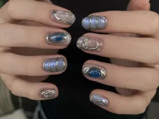 ネイル Shis_🦄shi 韓国風キラキラネイルのネイルデザイン