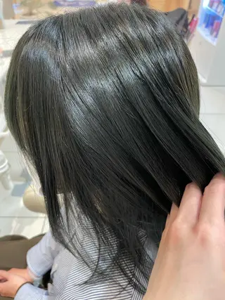 セミロング カラー ユ カの眉毛・アイブロウイメージ