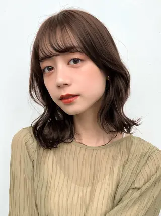ミディアム カラー ヘアアレンジ 🌱ボブ/レイヤー/ ベージュ/あやみ✨のヘアスタイル