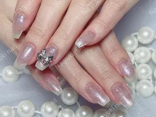 ネイル Queenie 🦋のネイルデザイン