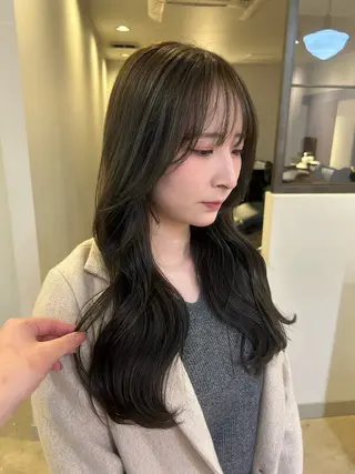 ロング カラー 透明感カラー レイヤーカット りなのヘアスタイル