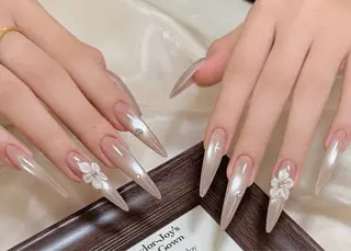 ネイル D-BEAUTY Nailsalonのネイルデザイン