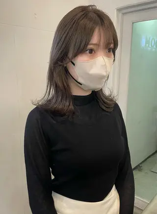 ミディアム カラー レイヤー べージュ 白石研太のヘアスタイル