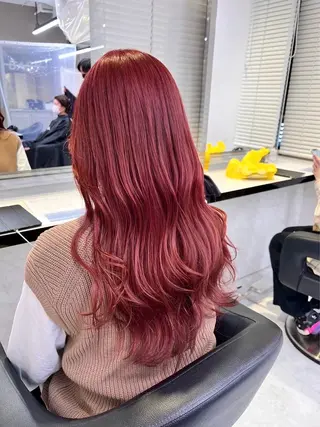 ロング カラー 履歴修正屋さん／ ブロンド／ホワイトのヘアスタイル