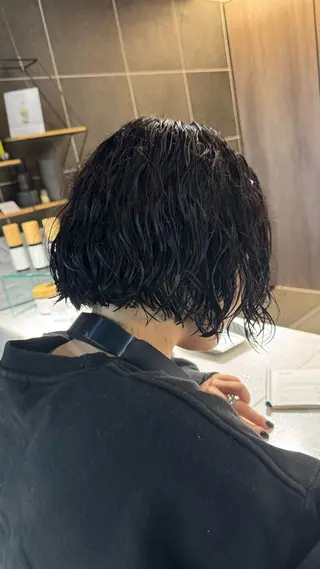 ショート パーマ くせ毛風パーマ🪡 hikariのヘアスタイル