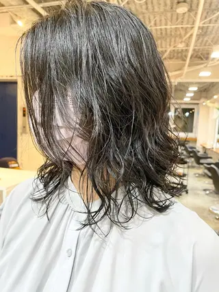 ミディアム パーマ レイヤー／似合わせ TAKUYAのヘアスタイル