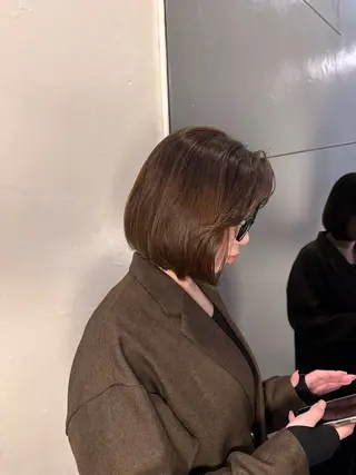 ショート カラー KOHNO ナチュラルデザインのヘアスタイル