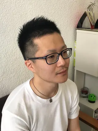 ショート メンズ 櫛引 健太のヘアスタイル