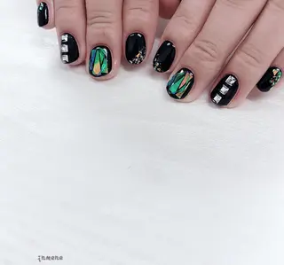 ネイル IN MENEのネイルデザイン