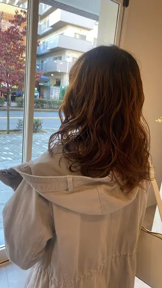 ロング マスイ カイセイのヘアスタイル