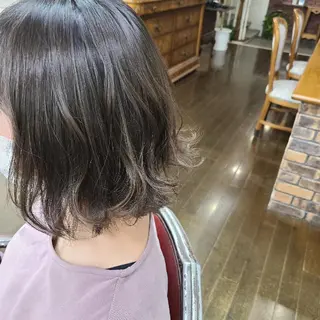 ショート カラー 近藤 那果のヘアスタイル