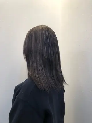カラー ツノガイ エリのヘアスタイル