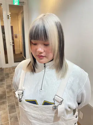 セミロング カラー YUI/ ブリーチカラー🌷のヘアスタイル