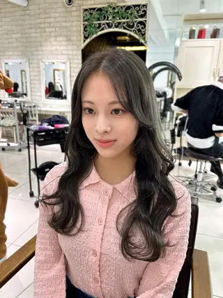 ロング カラー 透明感カラー 古山 結季🌙🖤のヘアスタイル