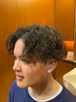 ミディアム 北川 竜也のヘアスタイル