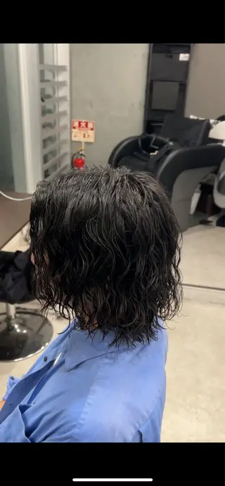 セミロング パーマ メンズ カズキ🌼曲がる 縮毛矯正のヘアスタイル