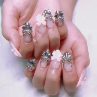 ネイル otomi 🌼*･のネイルデザイン