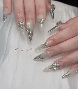 ネイル Hanni ハンのネイルデザイン