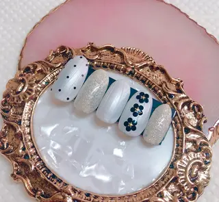 ネイル CROWN プライベートサロンのネイルデザイン