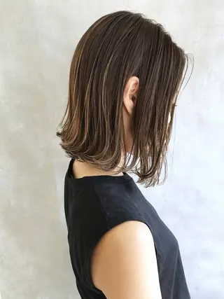 ショート カラー MOU namba ムウナンバのヘアスタイル