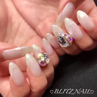 ネイル BLITZ Nail 岩田💅🏻✨のネイルデザイン
