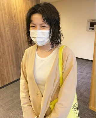 ミディアム デザインカラー/ボブ ブリーチカラー/ユリのヘアスタイル