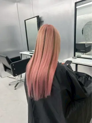 カラー 🦋ハイトーン×ア レンジ💫Leenaのヘアスタイル