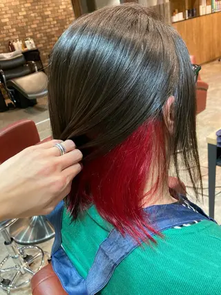 ミディアム カラー ERIKO Tのヘアスタイル