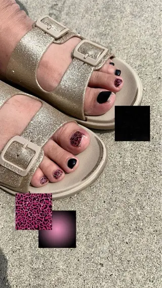 ネイル Sawa ︎︎𓂃⟡.·のネイルデザイン