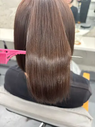 ショート カラー 腰越 麻奈のヘアスタイル
