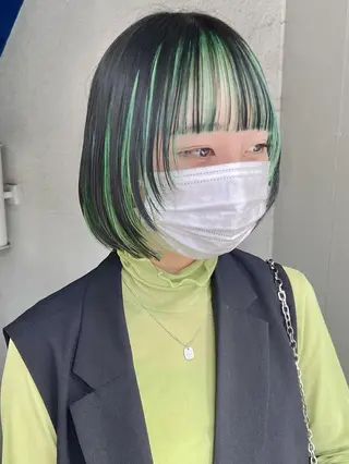 ショート カラー スパイラルパーマ 🌐hina⭐️のヘアスタイル